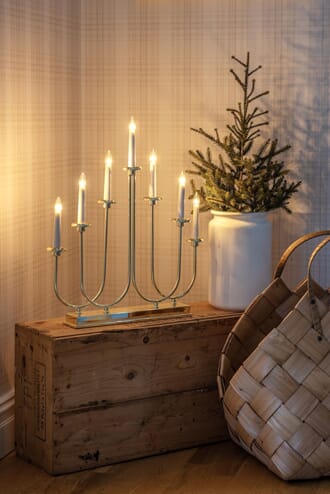 Adventstake 7 armet messingbelagt dimmbar