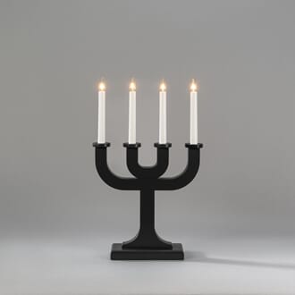 Adventstake 4 armet sort