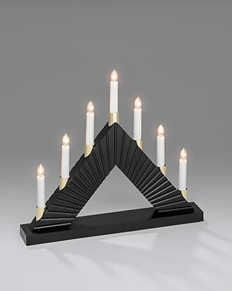 Adventstake 7 armet sort messing dekoring inngår