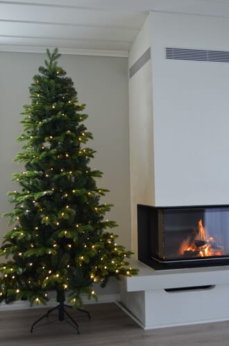 Juletre PE/PVC 240 cm 1150 tips 450 varmhvite LED