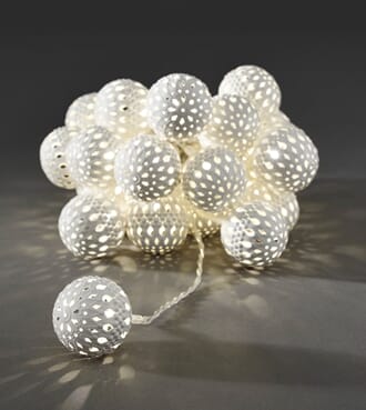 Slynge 24 metallballer hvit varmhvite LED