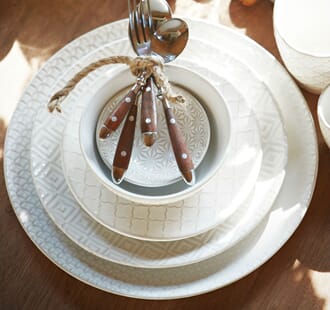 IVY BREAKFAST PLATE FLOWER