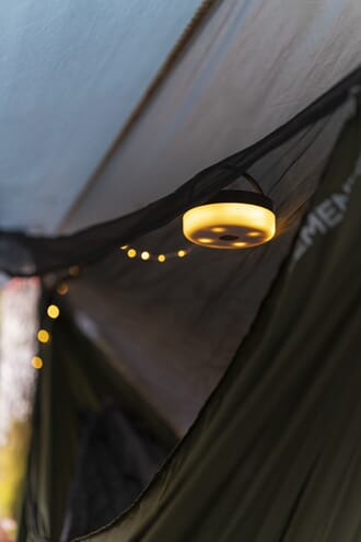 Oppladbar alt i ett lampe 100 LED