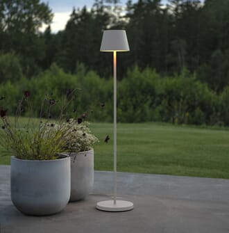 Pomezia gulvlampe medium matt hvit